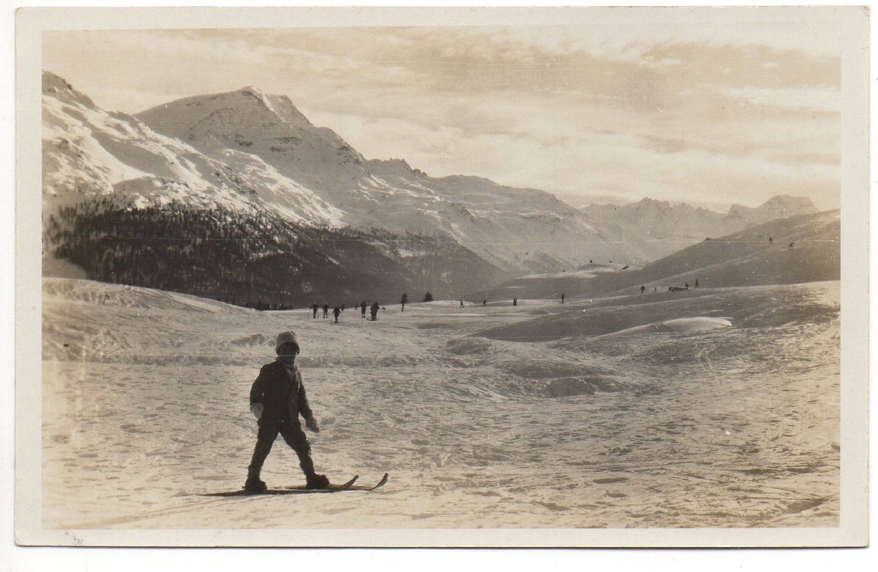 Cartes postales: ST. MORITZ Wintersport - Junger Skifahrer – D'occasion à Jona par philajona