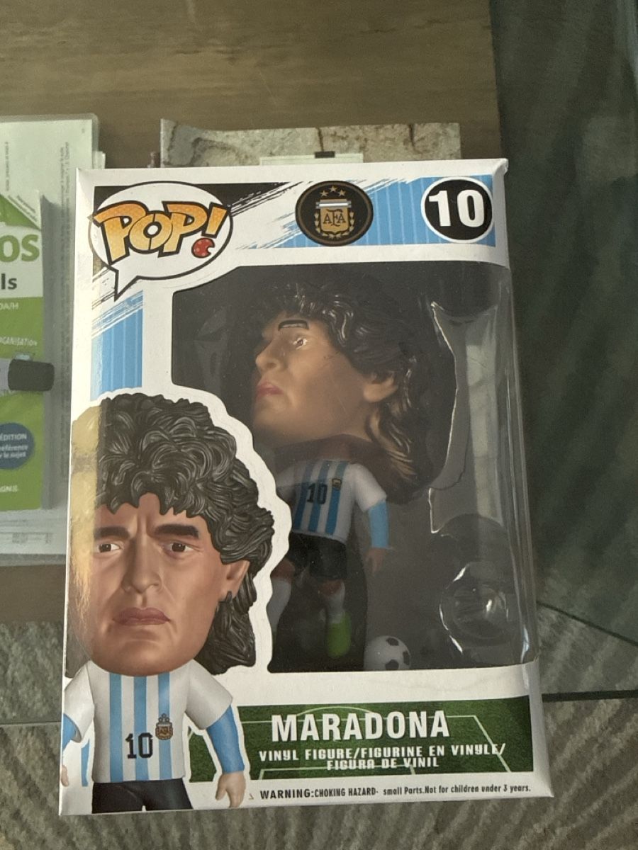 Statuette: Maradona figure  – Usato da Genève venduto da ono_f8gl