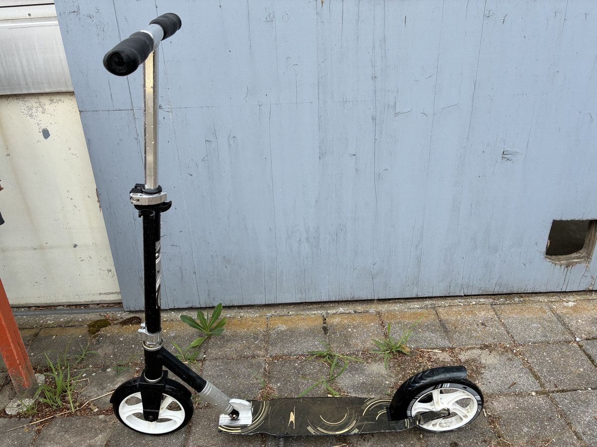 Kickboard: Trottinette pliante Zoom – Usato da Chénens venduto da Picco82 1