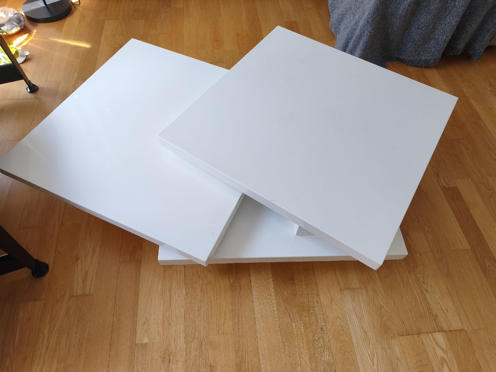 Tables: Couchtisch weiß Hochglanz – D'occasion à Zürich par ant_5rjb 3