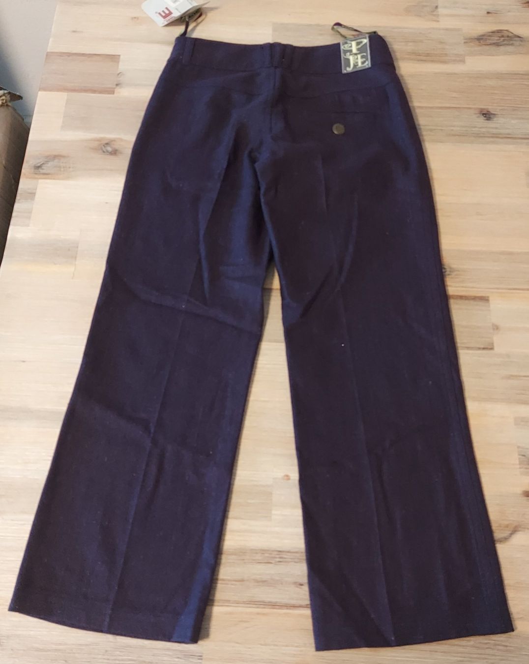 Pantaloni: Neue Mädchen Stoffhose Gr. 128, dunkellila – Nuovo e nell'imballaggio originale da Basel venduto da Sinibini86 1