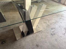 Moderner Glas Esstisch mit speziellem Design, Top Zustand!
