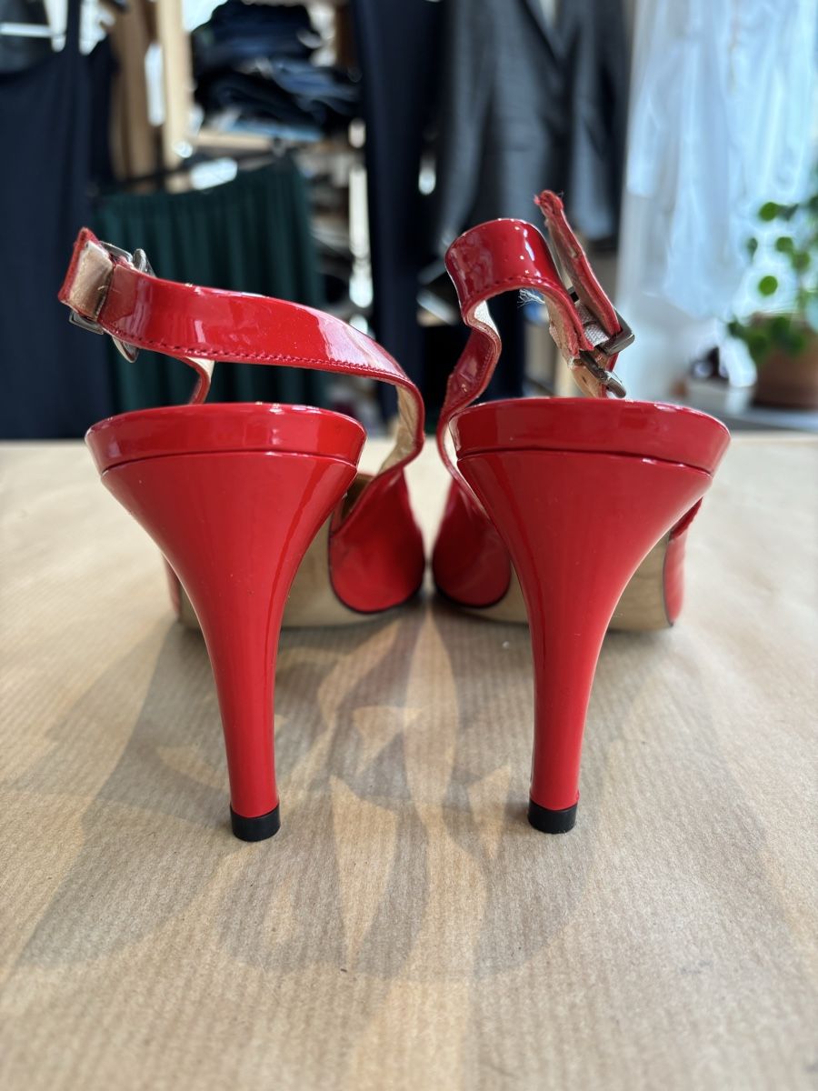 Navyboot Damenschuhe: Rote Lack-Pumps von Navyboot, Grösse 40, Absatz-Höhe 9cm – Neu (gemäss Beschreibung) aus Burgdorf von VouSchoen 3