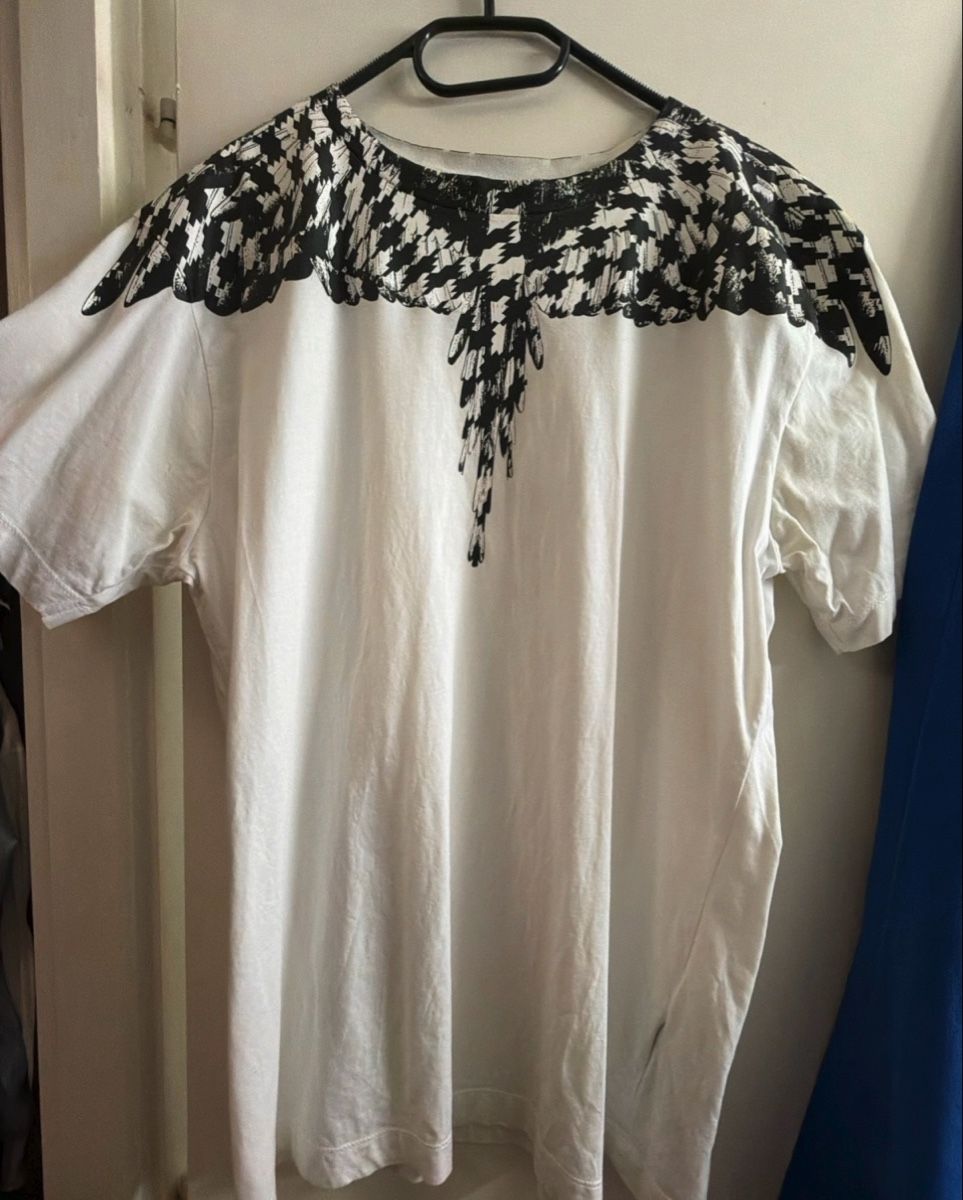 Marcelo burlon T-shirt: Marcelo Burlon – Nuovo (secondo la descrizione) da Clarens venduto da rik_8ghs