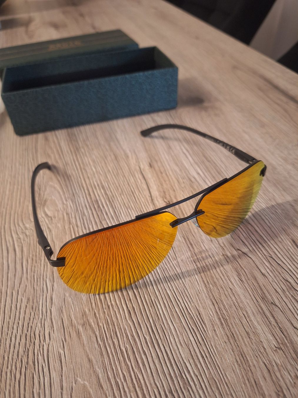 Lunettes & Verres: Sonnenbrille Rot/Gelb – Neuf (Voir description) à Zofingen par eifachguggi