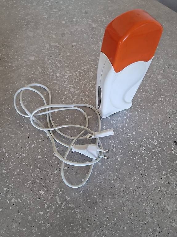 Epilatori: Chauffe-cire électrique avec câble d'alimentation – Usato da Genève venduto da deb_x6mn