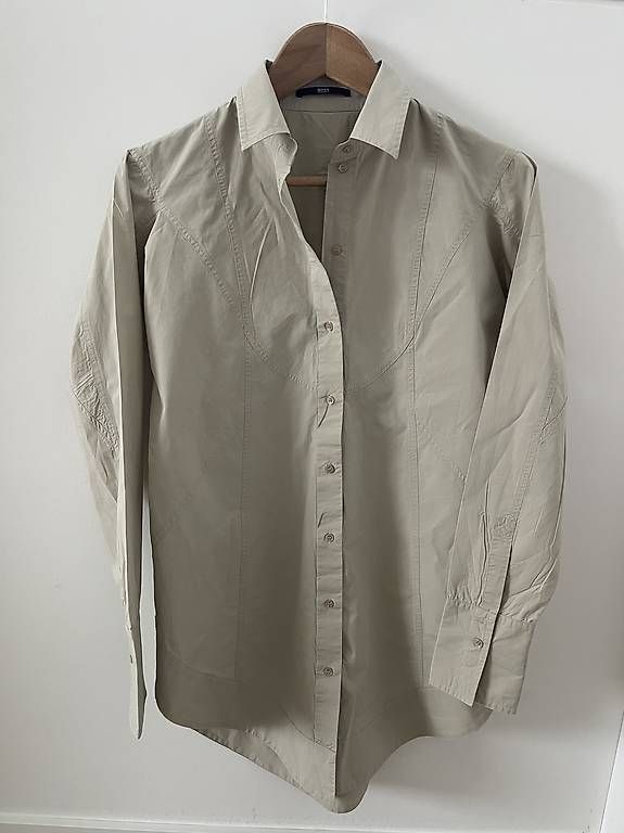Hugo Boss Camicette: HUGO BOSS Damenhemd beige M – Usato da Thalwil venduto da Suleigl 2
