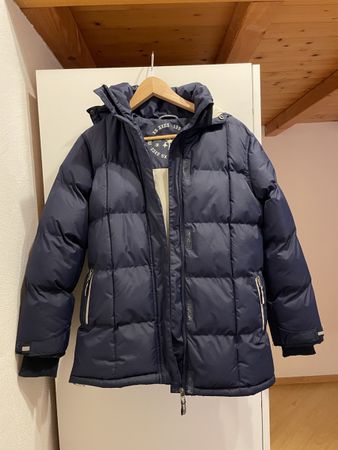 EXES Winterjacke, Grösse 152 fällt gross aus, Top Zustand