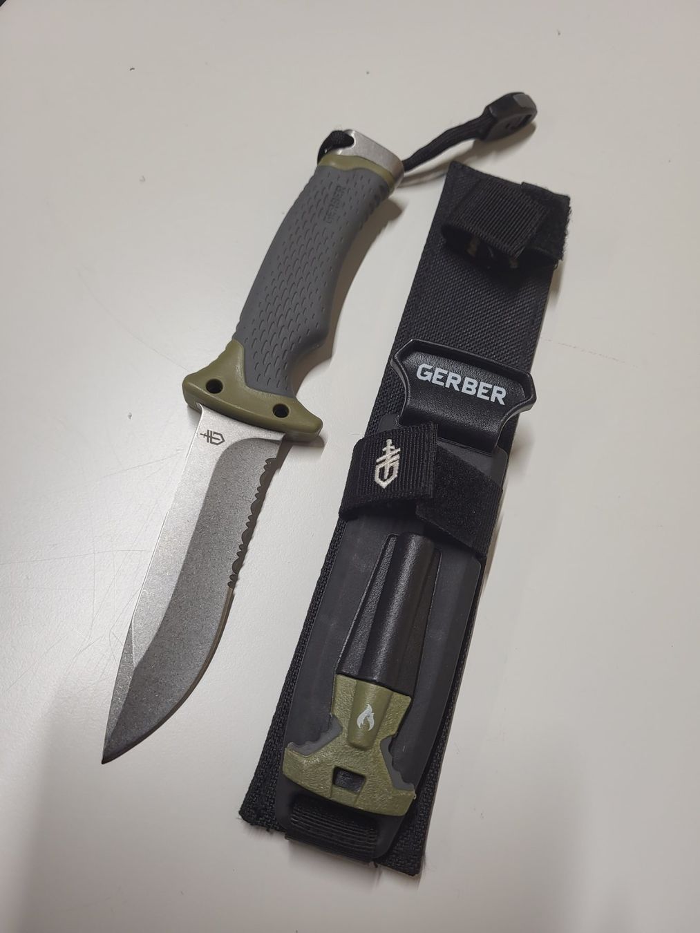Gerber Accessori: Gerber Ultimate Survival Knive – Usato da Brügg BE venduto da POU-BELLE 1