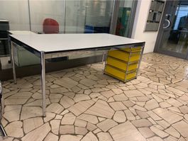 Usm Tisch 200x100cm weiss  Lieferung gratis