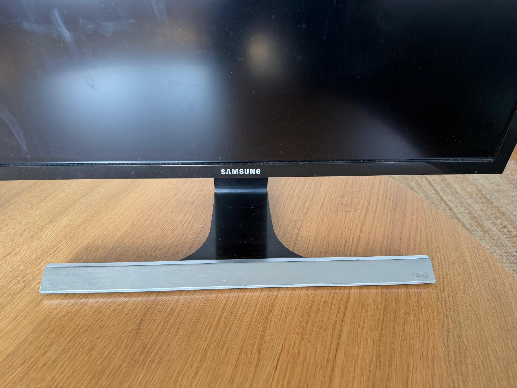 Monitor: Monitor Samsung U24E590D – Usato da Zürich venduto da cla_2sqf 2