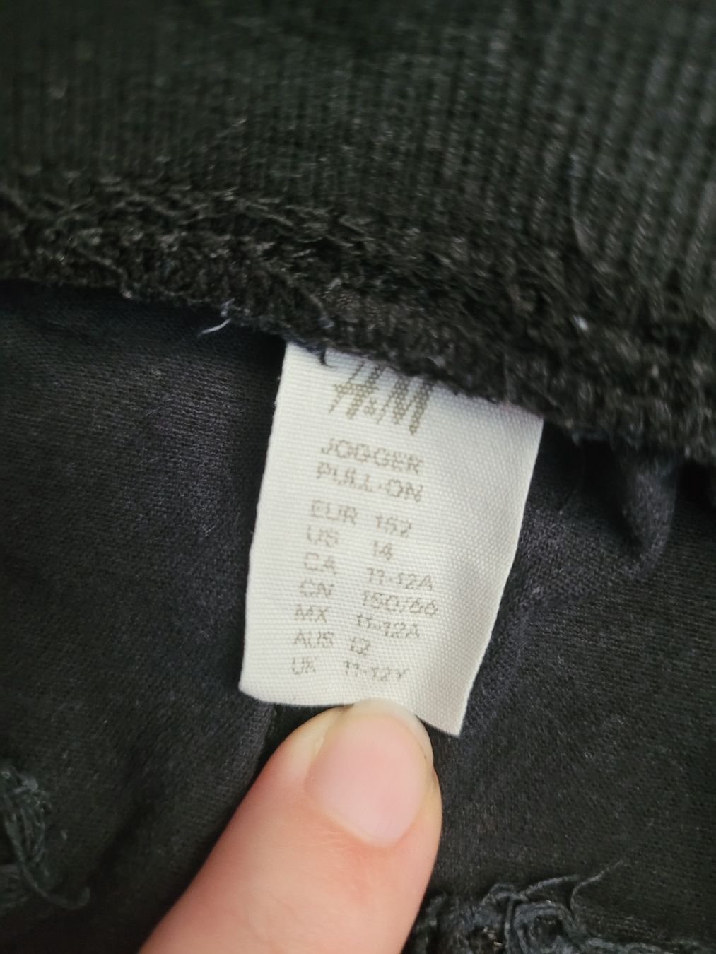 H&M Pantaloni: 8. Pantalon cargo H&M Taille 162 – Usato da Villars-sur-Glâne venduto da m66_dch5 2