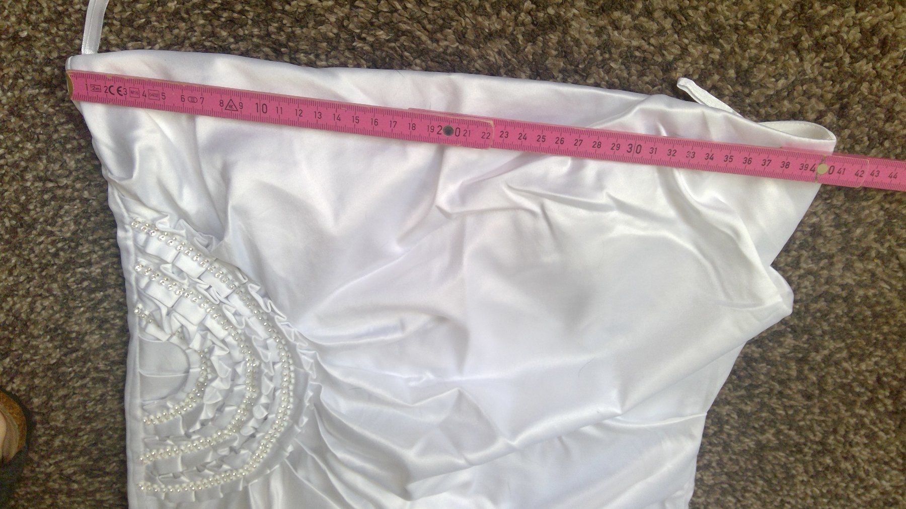 Vestiti: Robe bustier blanche satinée strass, taille M – Usato da Agiez venduto da chouchanelle 6