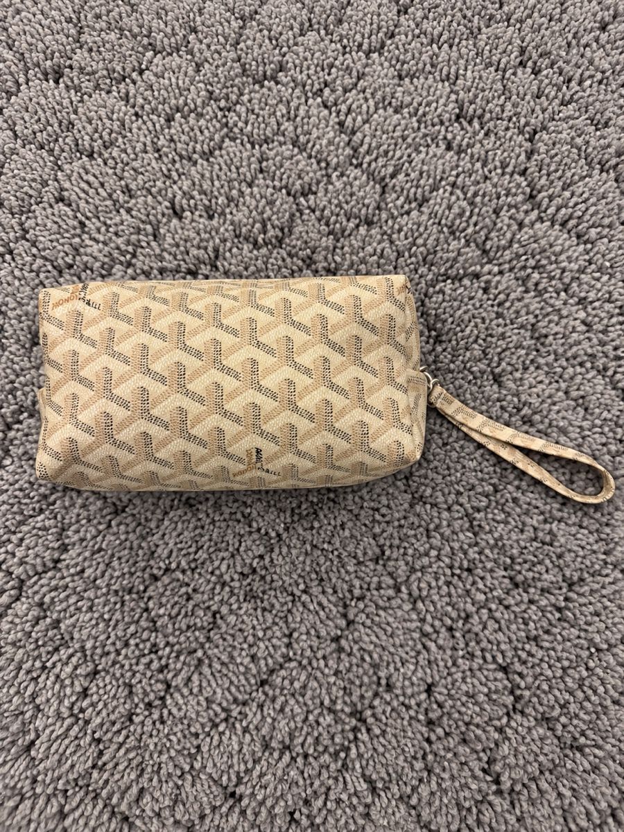 Kosmetikkoffer:  Kosmetiktasche beige mit Handschlaufe – Neu (gemäss Beschreibung) aus Sissach von jdv_j65j 2