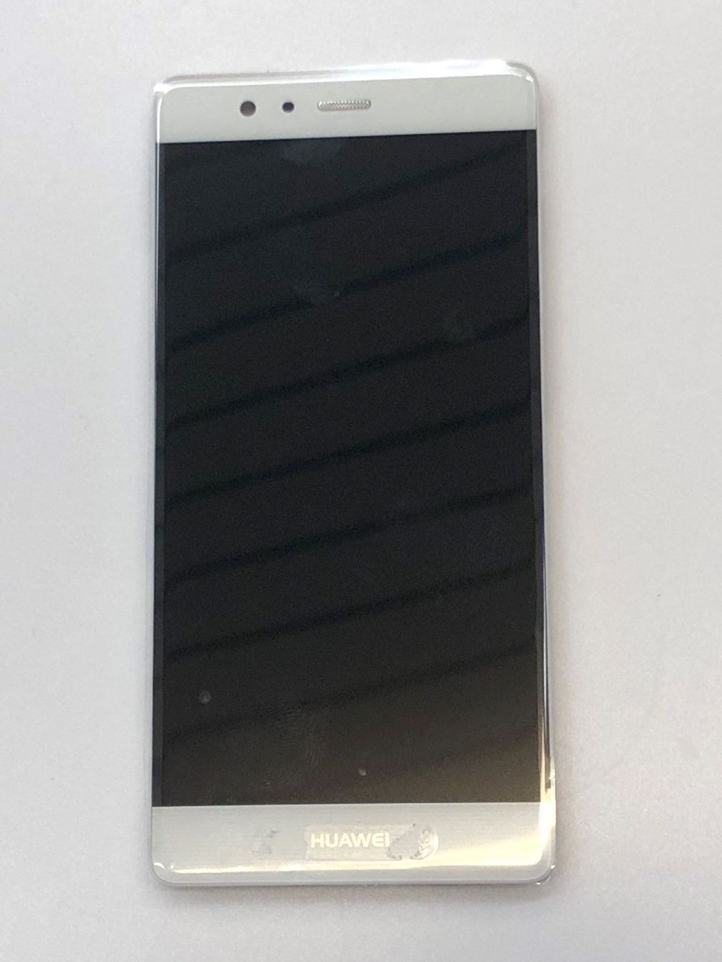 Huawei Telefoni cellulari / Smartphones: Huawei P9 Display mit Rahmen weiss – Nuovo e nell'imballaggio originale da bern venduto da reptechnic