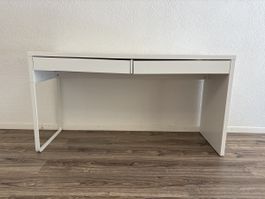IKEA Schreibtisch weiss mit 2 Schubladen