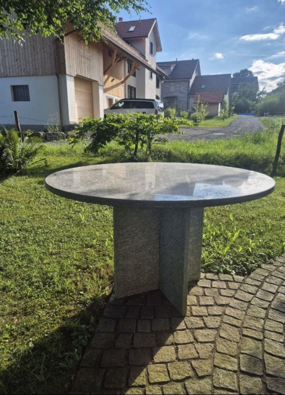 Tische: Granittisch – Gebraucht aus Arni AG von waetterhaex