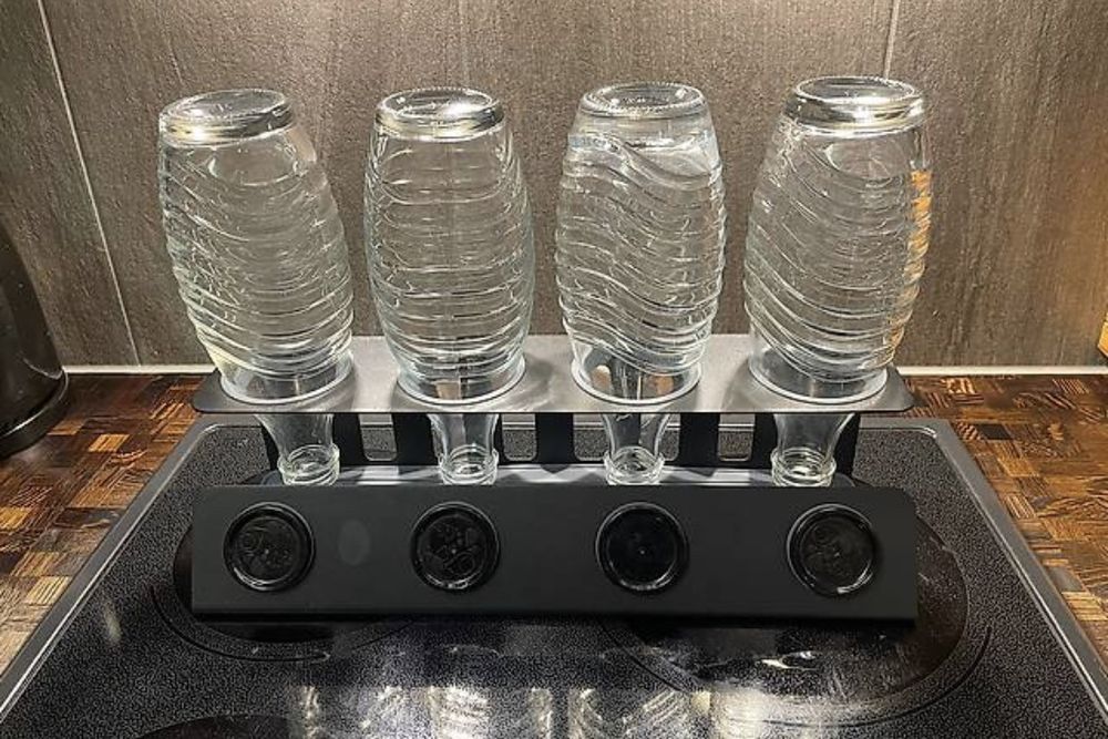 4x Sodastream Glas Flaschen & Regal Kaufen auf Ricardo
