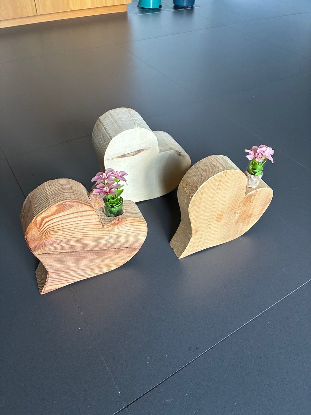 Tutte le decorazioni: Herz mit Blume – Nuovo (secondo la descrizione) da Vicosoprano venduto da moikka 1