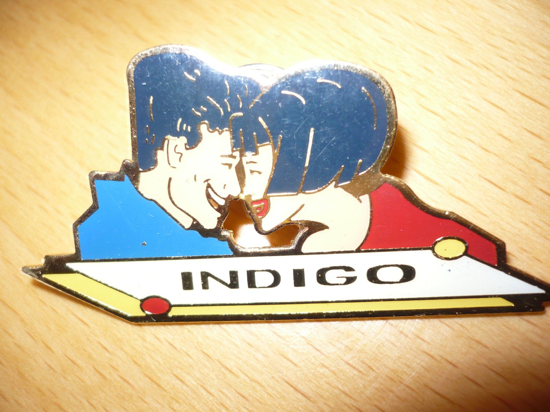 Placchette & Badge: 2 Pins INDIGO & FLAME – Nuovo (secondo la descrizione) da Merzligen venduto da Marthe22 4