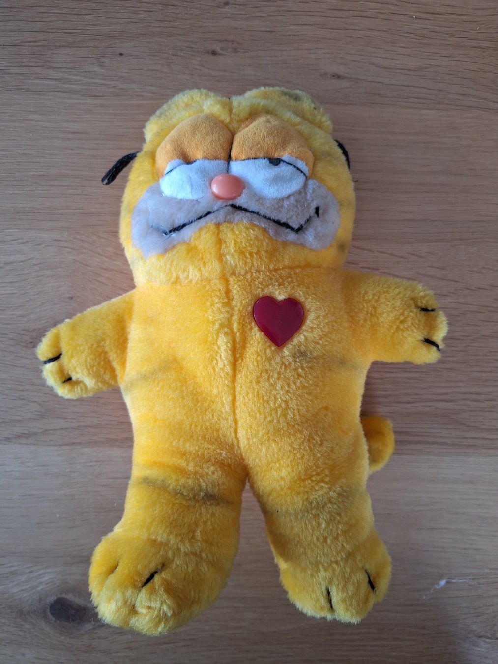 Giocattoli: Stofftier Garfield mit Herz – Usato da Wanzwil venduto da chlinih93