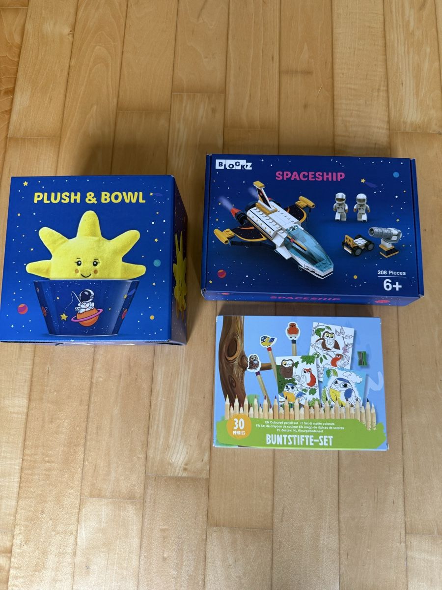 Coop Raccolte di bollini & punti: Coop ab ins All: Spaceship/Schale/Farbstifte – Nuovo e nell'imballaggio originale da Henggart venduto da blacky_luke