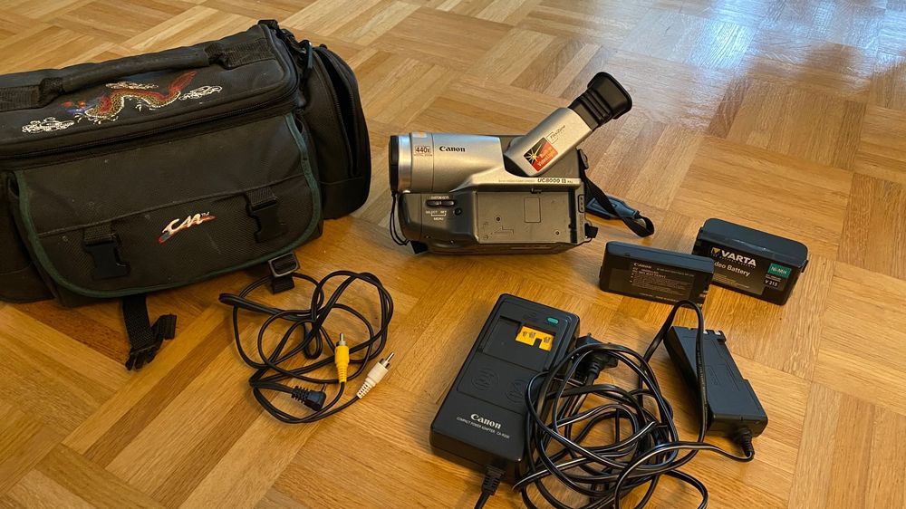 Hi8 / 8mm Video Camcorder Canon UC8000 Kaufen auf Ricardo