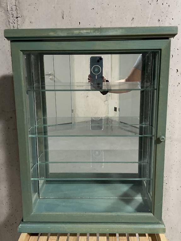 Vetrine: Holzvitrine mit Spiegelwand – Usato da Zürich venduto da sanpellegrino63 1