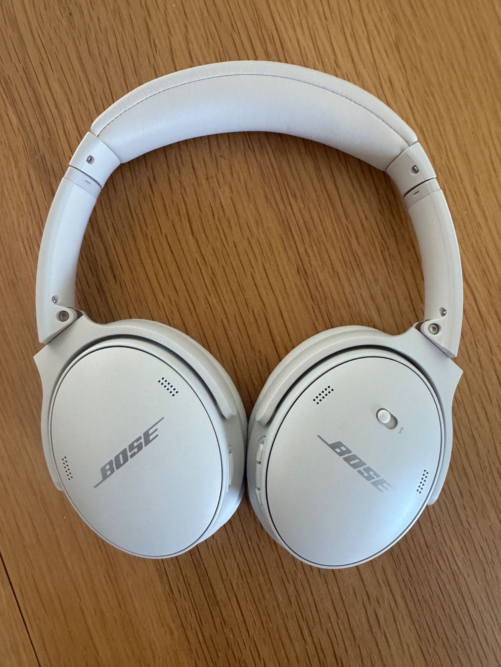 Bose Casques audio: Bose QuietComfort 45 Kopfhörer weiss – D'occasion à Bern par Norawie