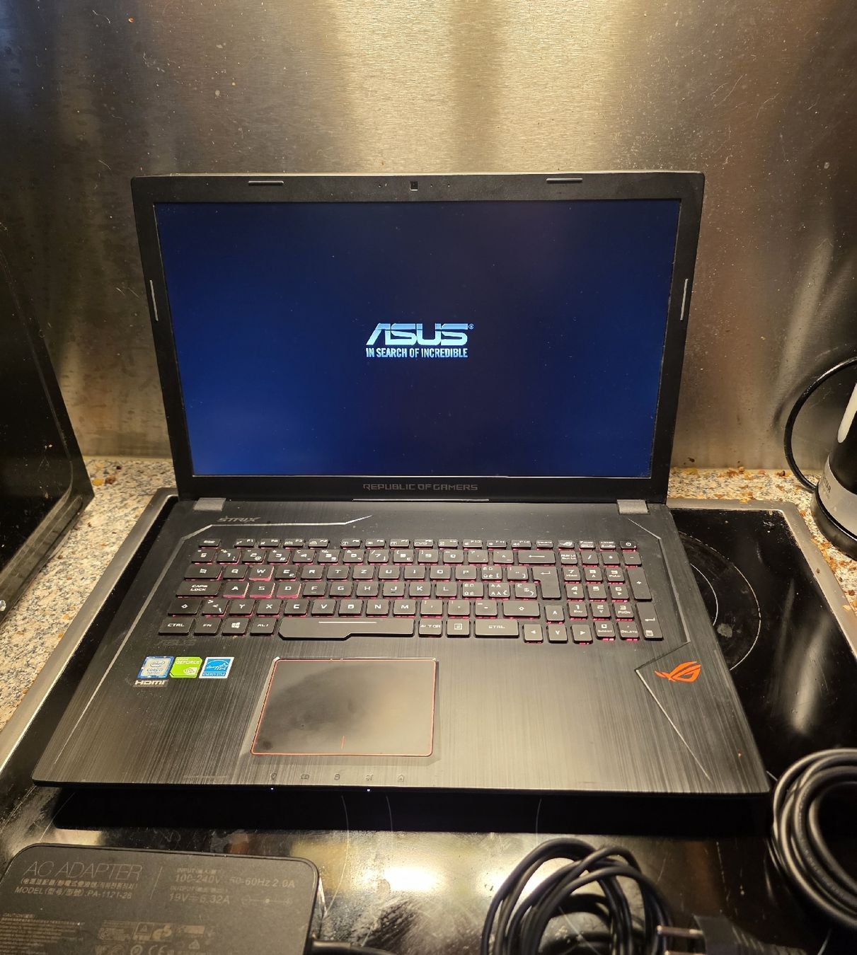 Asus Portables: Asus GL753V Laptop – D'occasion à Hünenberg par Tombissig 1