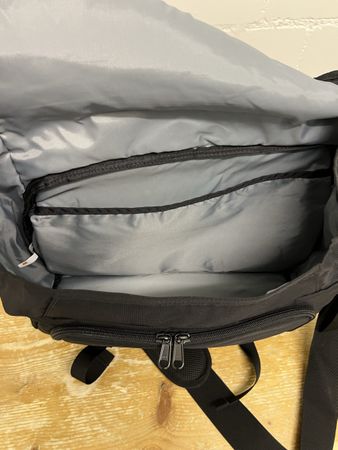 Umhängetasche Dakine schwarz Laptopfach guter Zustand