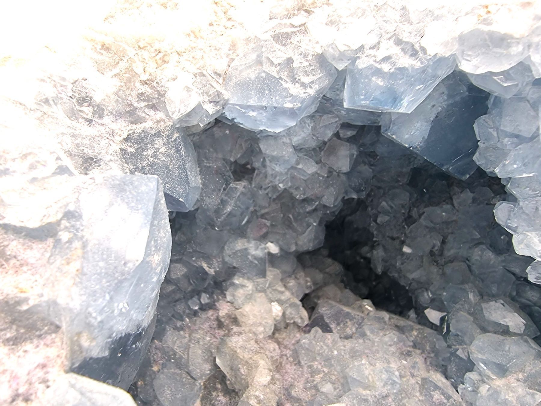 Mineralien & Heilsteine: Celestine from Sakoany deposit - 5 kg – Gebraucht aus Figino von panshop 5