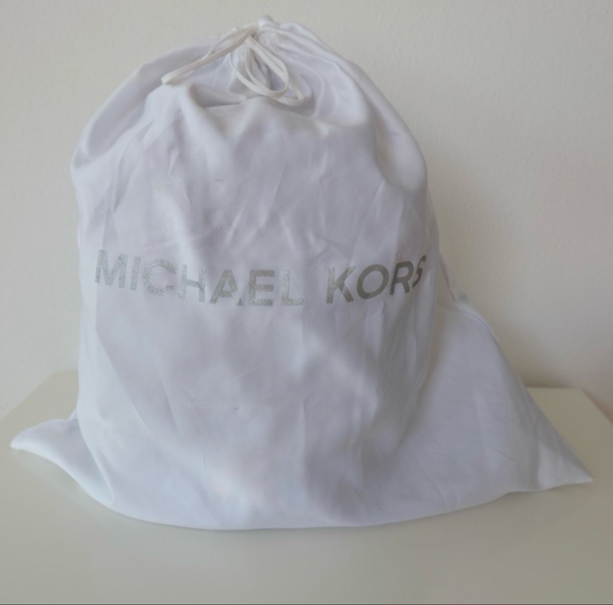 Michael Kors Zaini:  Michael Kors Leder Rucksack gebraucht – Usato da Kriens venduto da J.Iten 9