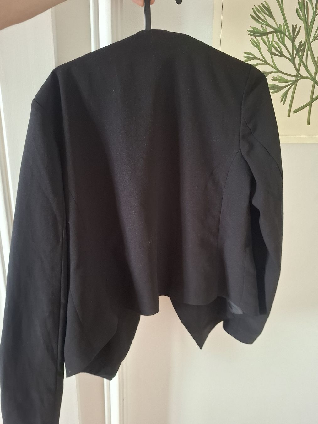 H&M Giacche: Blazer short black 38 – Usato da Lausanne venduto da bon_cv2n 1