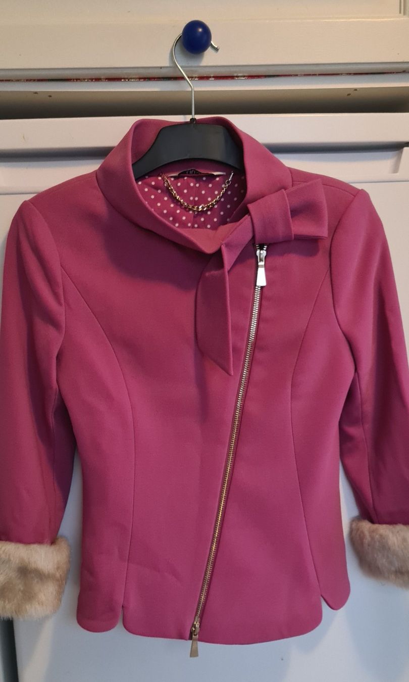 Liu Jo Giacche: Blazer von Liu Jo  Grösse 34 – Usato da Wettingen venduto da Mahariko