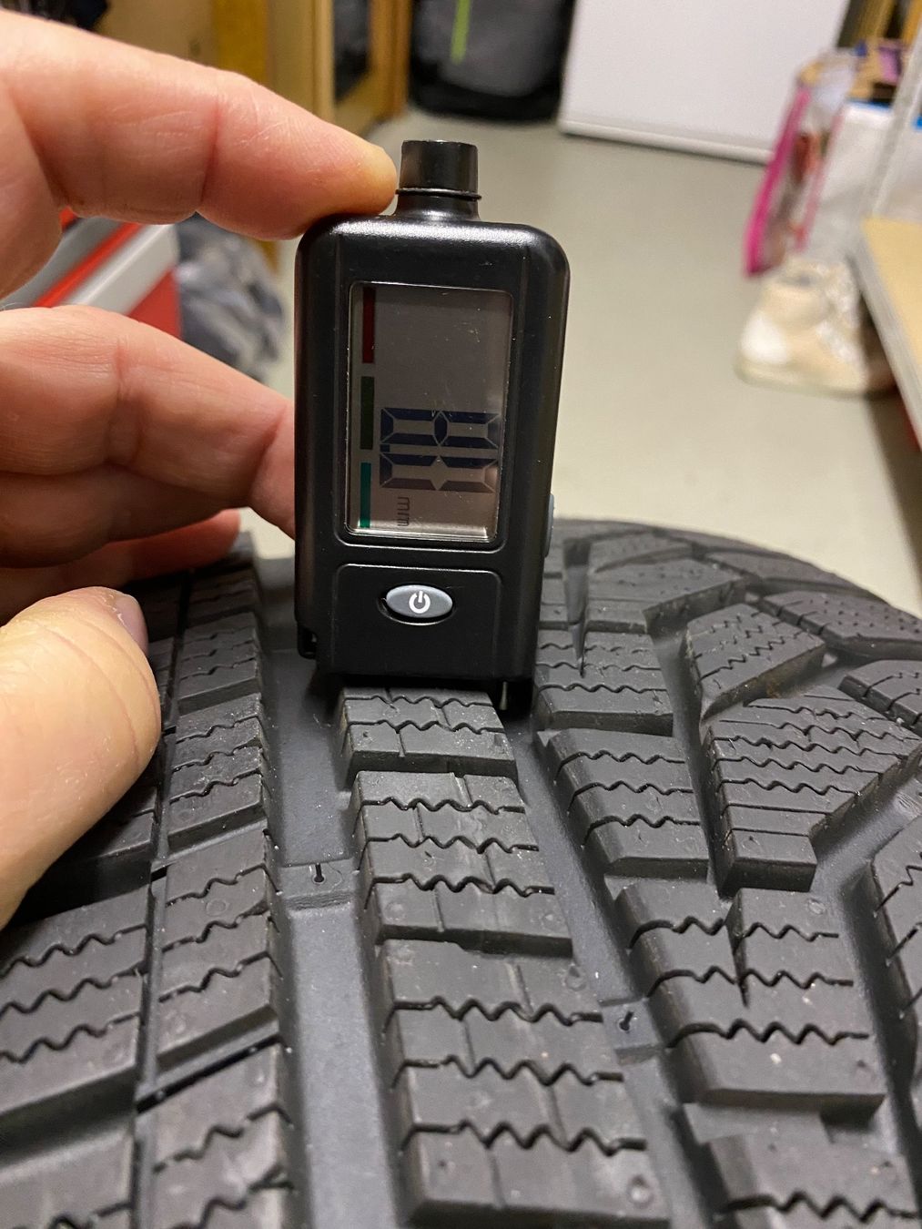 Hankook Pneumatici & Ruote complete: Winterreifen Hankook – Usato da Diessenhofen venduto da Bunterm 1