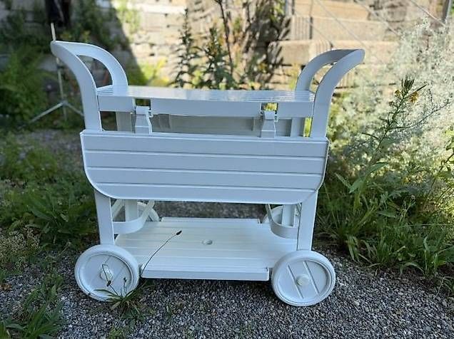 Tische: Servierwagen Beistellmöbel Campingtisch – Gebraucht aus Bassersdorf von prisol