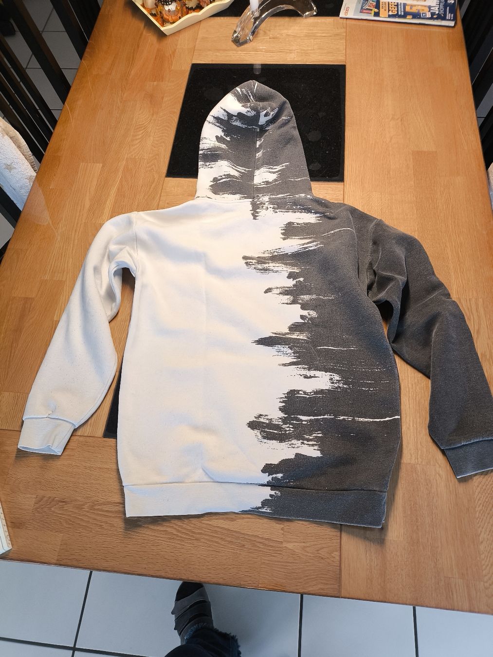Maglioni & Felpe: Hoodie Gr.XS – Usato da Burgdorf venduto da Ropajesi 2