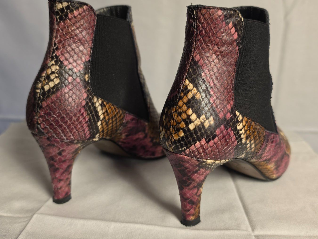 Navyboot Scarpe da donna: Navyboot Stiefeletten mit Schlangenmuster, Grösse 36, Top! – Usato da Rüfenacht BE venduto da Xjump 2