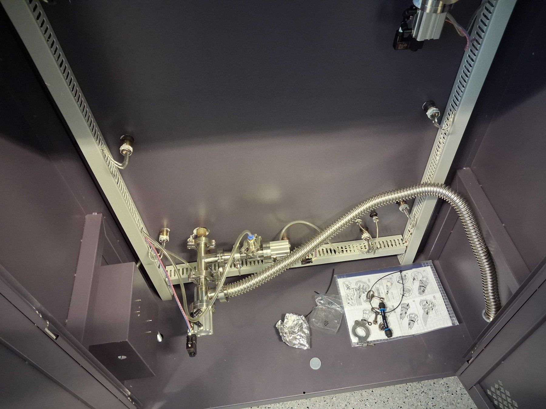 Accessori da laboratorio: High temperature vacuum drying oven – Usato da Gümligen venduto da car_pr92 8