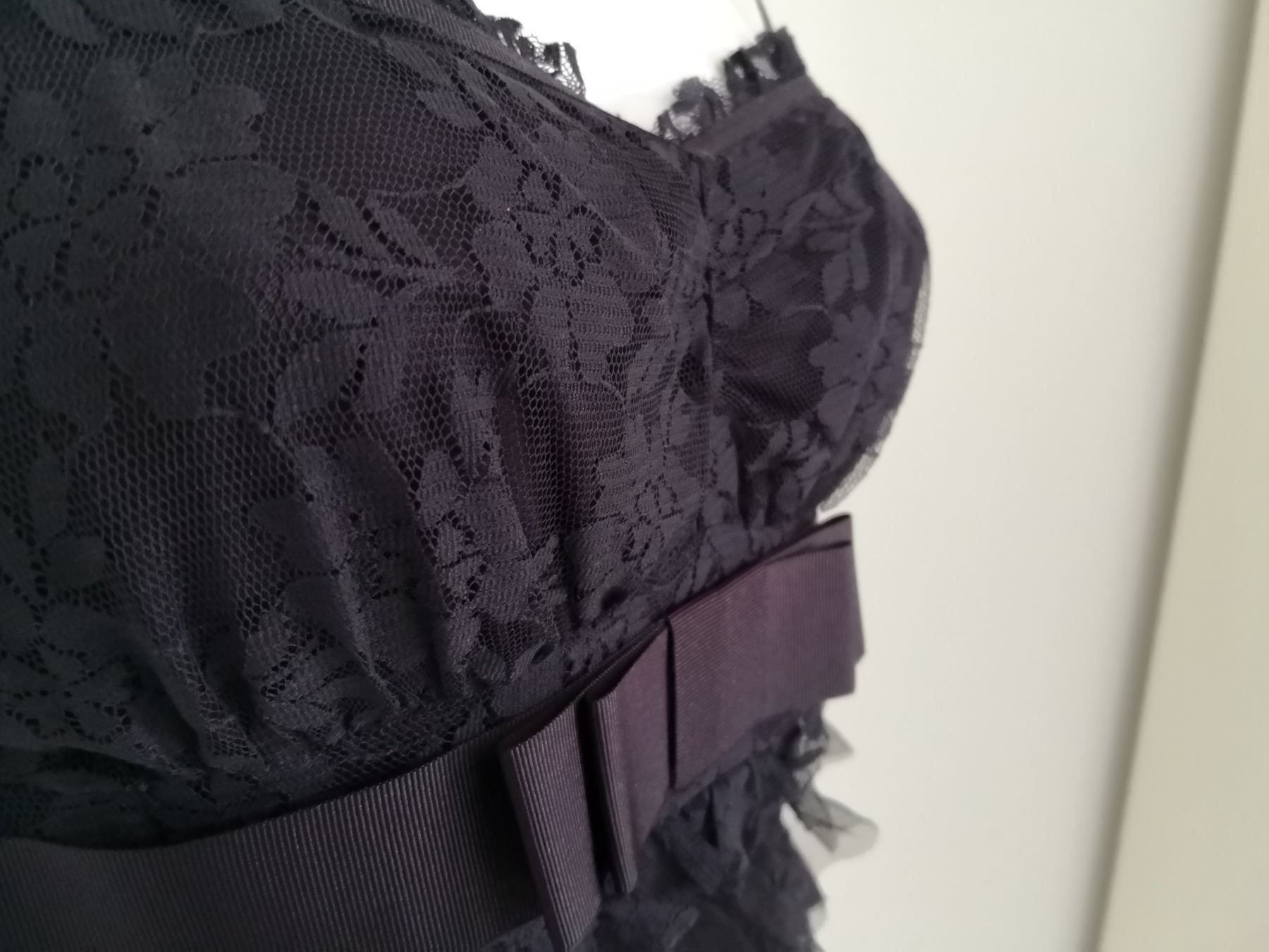 Mango Robes: 🤩MANGO RÜSCHCHEN & SPITZEN KLEID VIOLET NEU – Neuf (Voir description) à Olten par Naja-Twins-Twins 7
