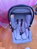 Siège auto gris bon état pour bébé