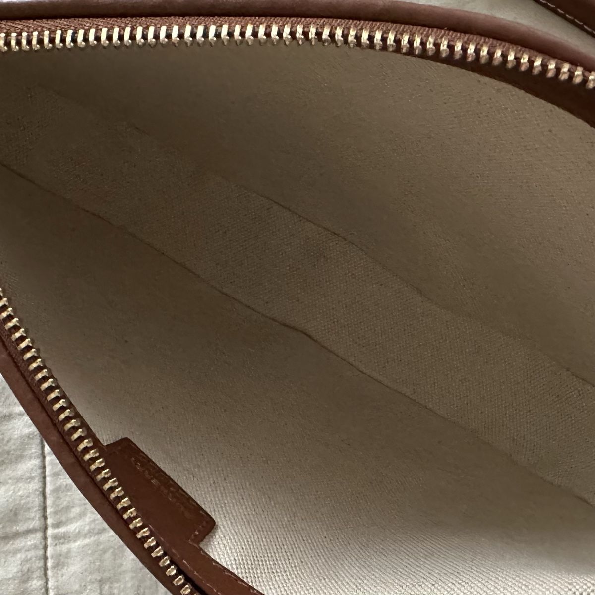 Burberry Borse da donna: Kleine Burberry Schultertasche – Nuovo (secondo la descrizione) da Zürich venduto da Nomase10. 2