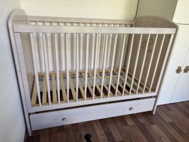 Babybett / baby bed / crib