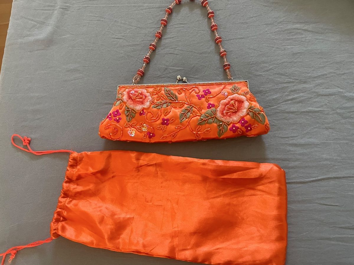 Borse da donna: Abendtasche Orange bestickt mit Perlen Schild Marke – Nuovo (secondo la descrizione) da Marthalen venduto da ber_5l95