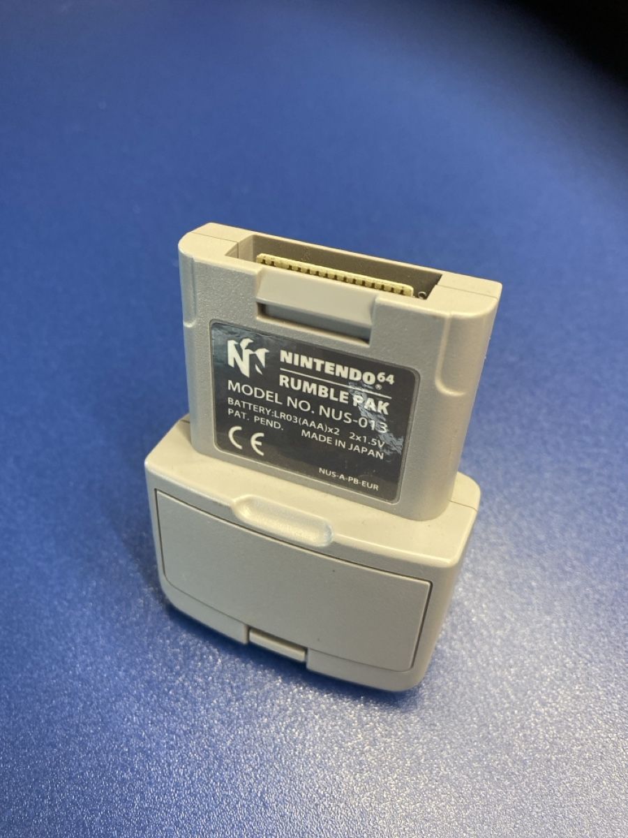 Nintendo Console: Nintendo 64 mit 12 Spielen und 5 Controller – Usato da Solothurn venduto da Bebbimich0 4