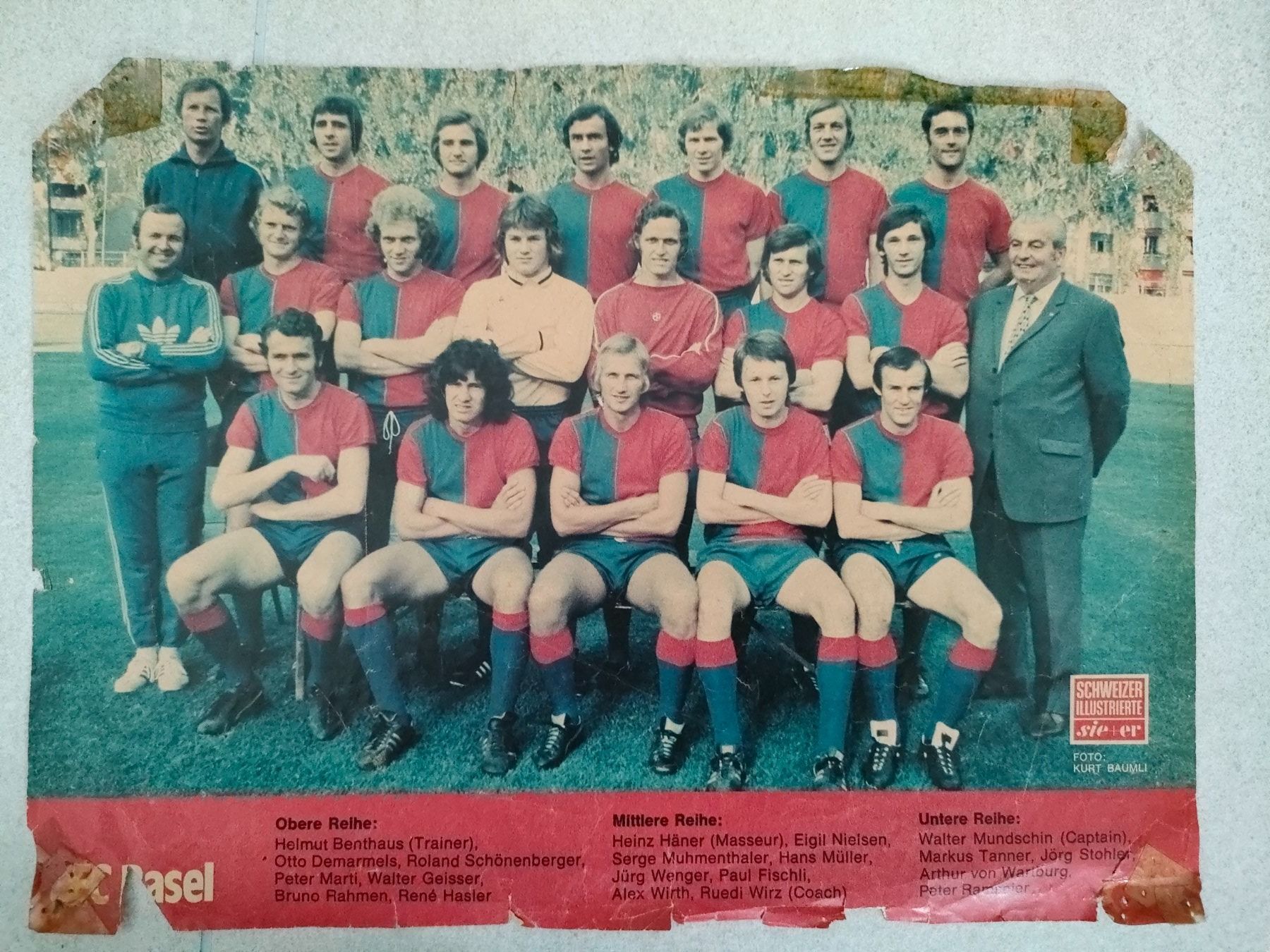Libri: FC Basel Poster und ein Buch – Usato da Aarburg venduto da Frys 5