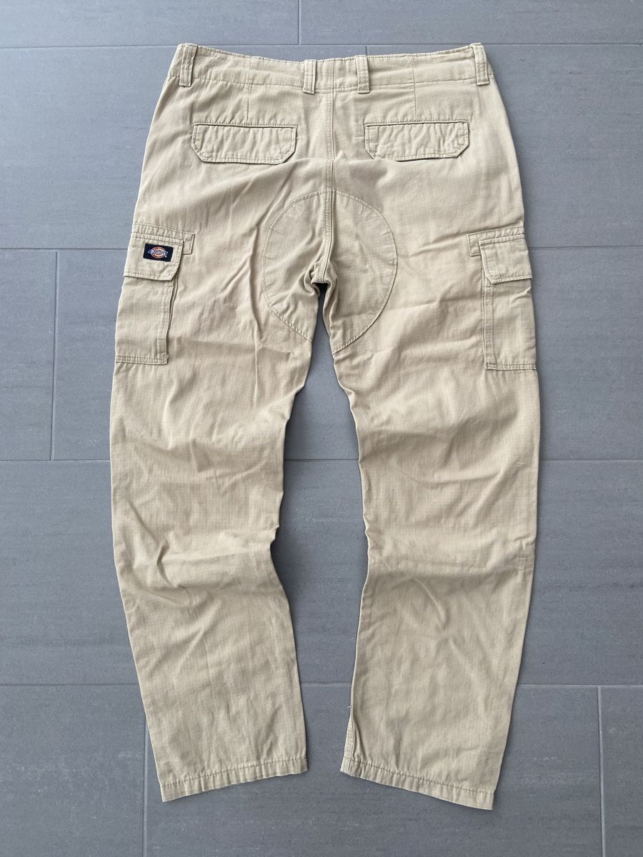 Dickies Pantaloni: Dickies Cargohose beige Gr. W34 – Usato da Märwil venduto da Flo__ 1