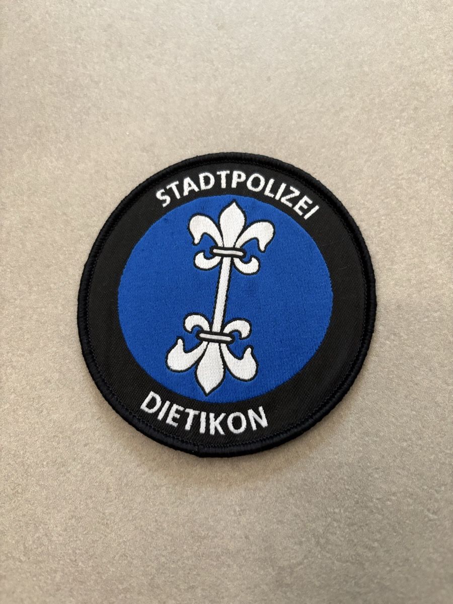 Placchette & Badge: Badge der Stadtpolizei Dietikon – Nuovo (secondo la descrizione) da Niederwil AG venduto da pat_l6fn