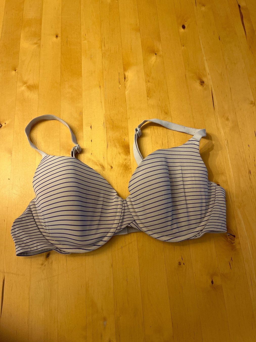 Altra biancheria intima: Soutien-gorge bleu et blanc SIMONS – Usato da Le Locle venduto da Mayd_h